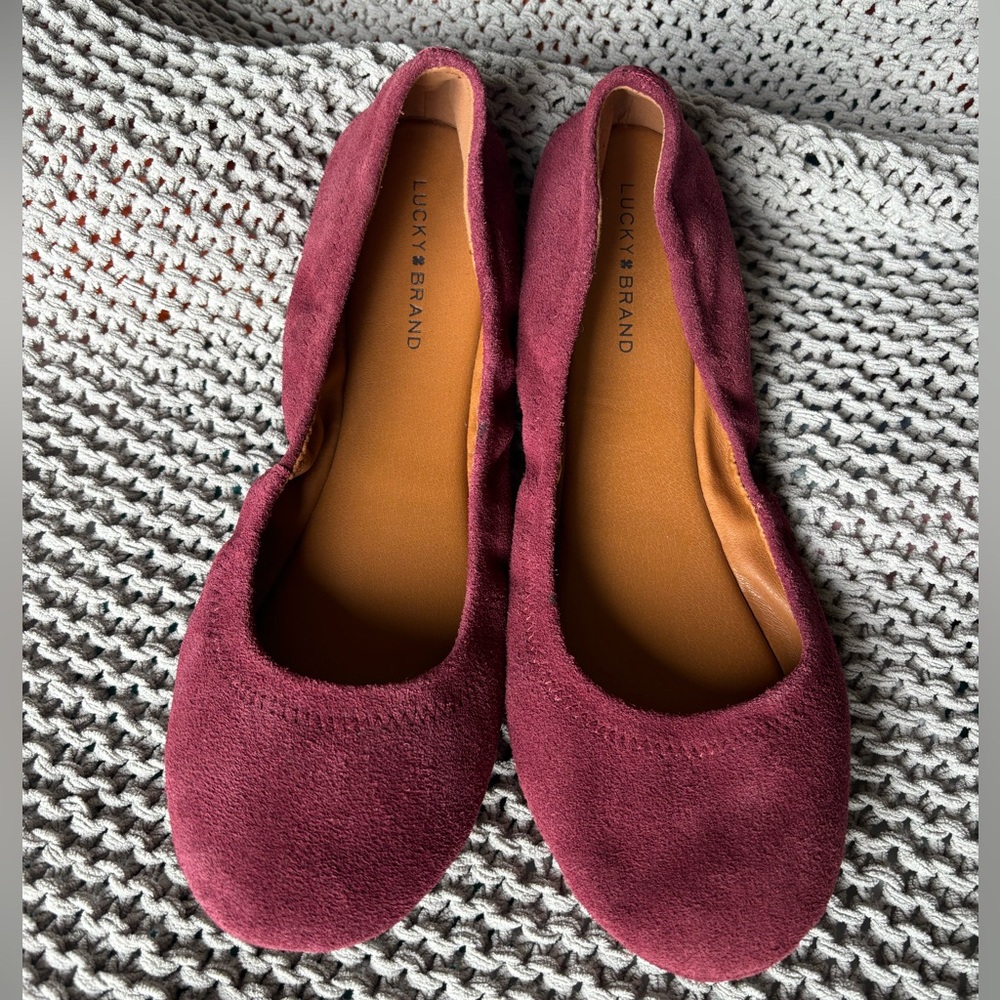 Lucky Brand maroon suede flats
